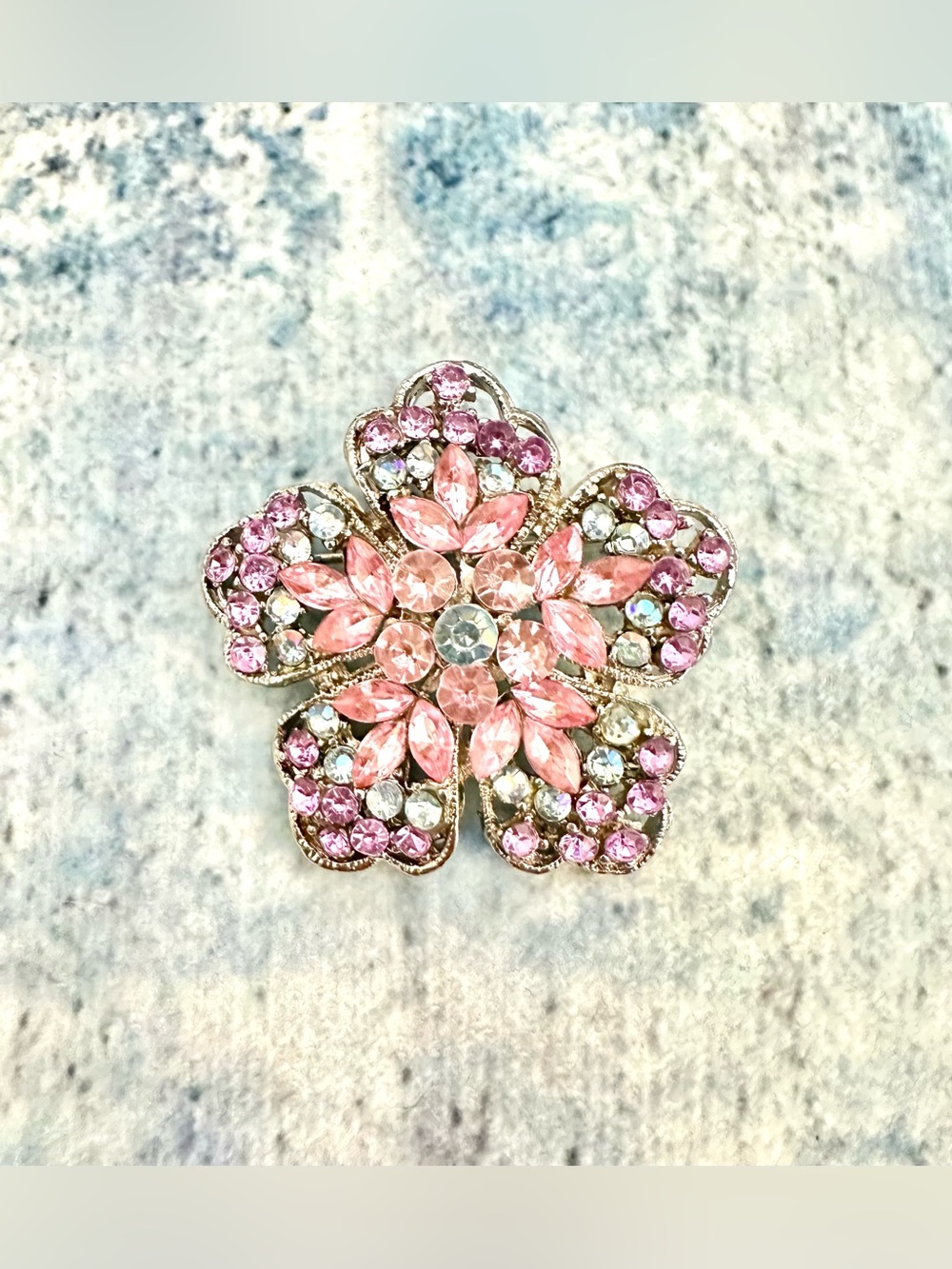 VINTAGE LDA SIGNED - RHINESTONE JEWELRY FLOWER BROOCH